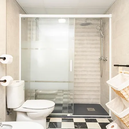 Ronda 193 Junto A Hospitales Y Cerca Centro Con Parking Gratis Apartamento *
